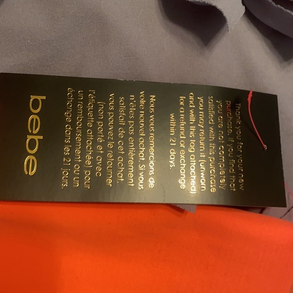 Beautiful dress with peekaboo slits - Picture 5 of 6